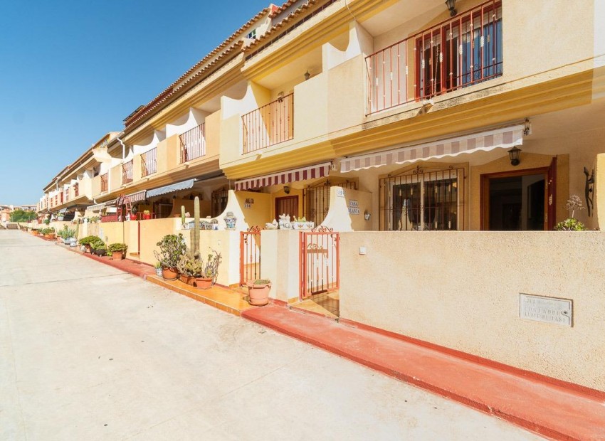 Venta - Casa -
Orihuela Costa - Playa Flamenca