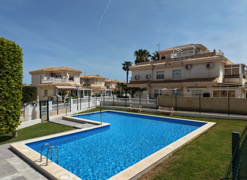 Venta - Casa -
Orihuela Costa - Playa Flamenca