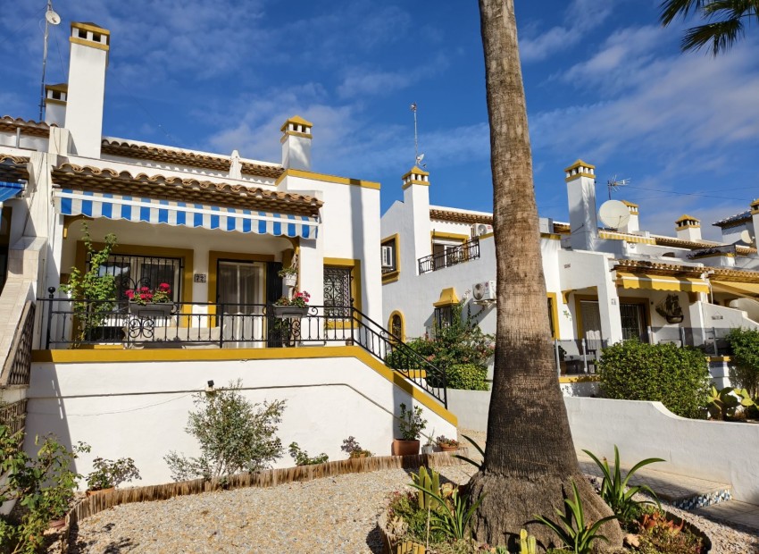 Venta - Casa -
Orihuela Costa - Villamartín