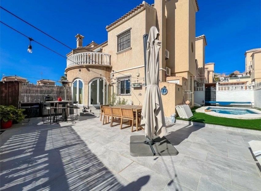 Venta - Casa -
Orihuela Costa - Villamartin