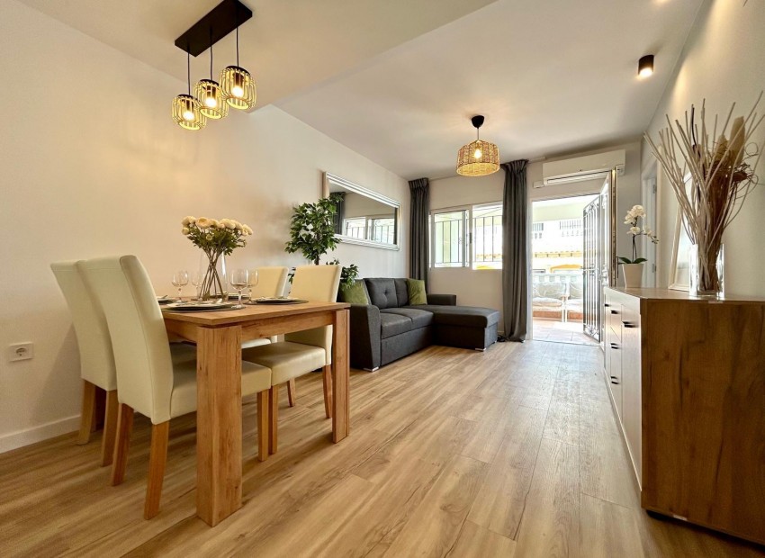 Venta - Casa -
Orihuela - Urbanización Perla del Mar