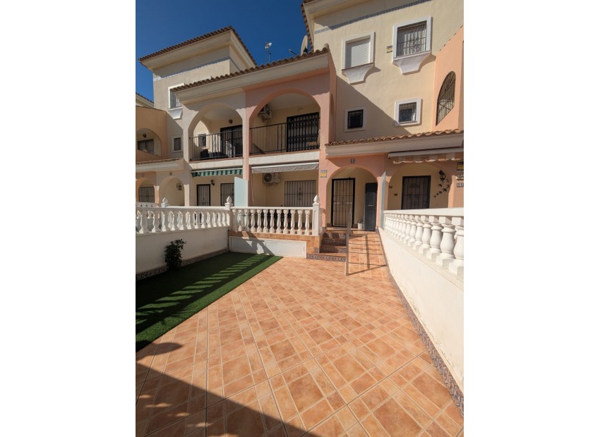 Venta - Casa -
Playa Flamenca