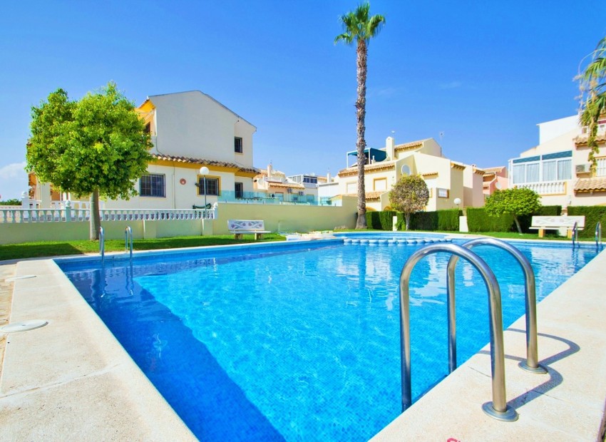 Venta - Casa -
Playa Flamenca