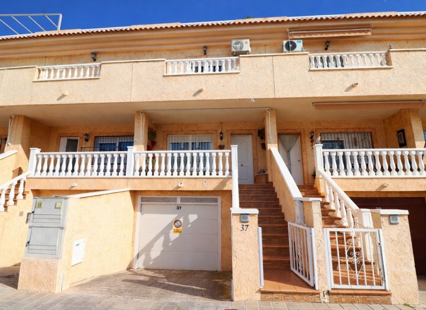 Venta - Casa -
Redovan - Redovan - Town