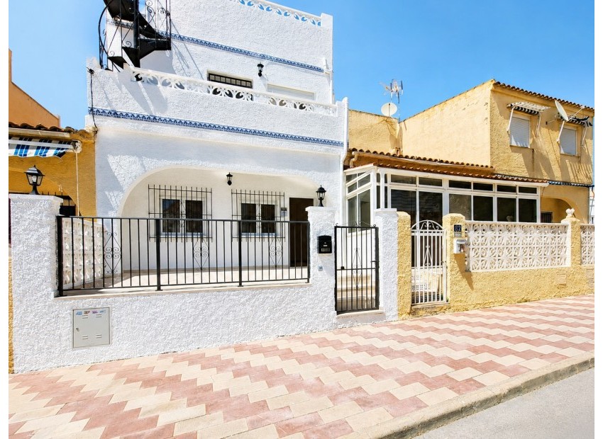 Venta - Casa -
San Fulgencio - La Marina