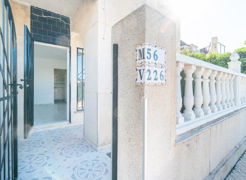 Venta - Casa -
Torrevieja - Carrefour