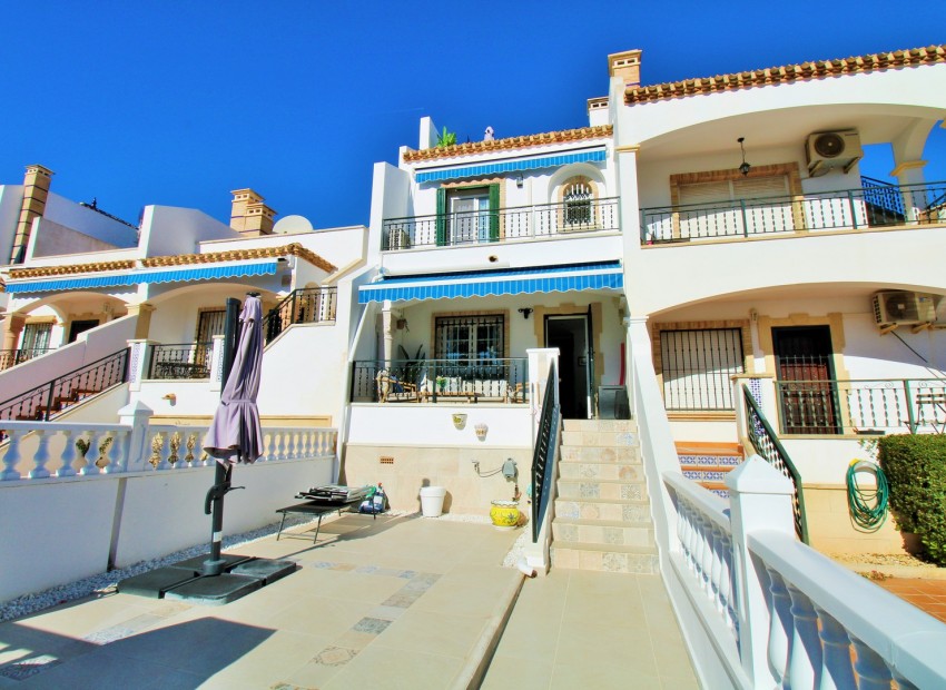Venta - Casa -
Villamartin - Las Violetas