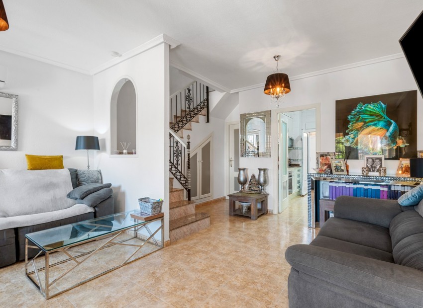 Venta - Casa -
