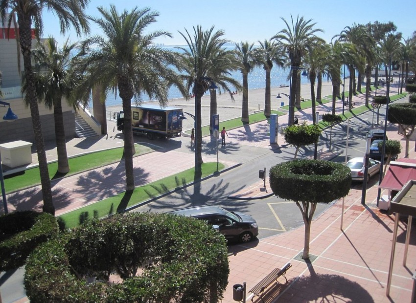 Venta - Comercial -
Santiago de la Ribera