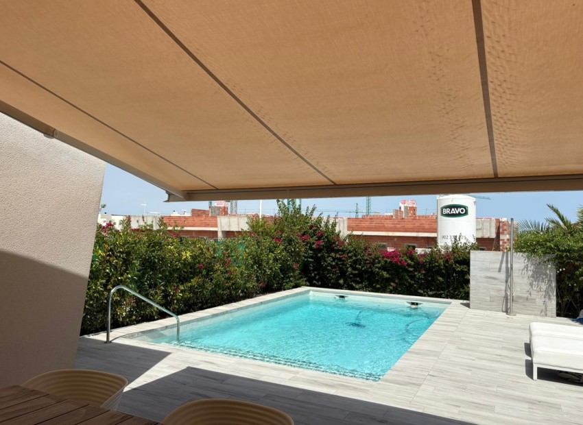 Venta - Villa -
Algorfa - La Finca Golf