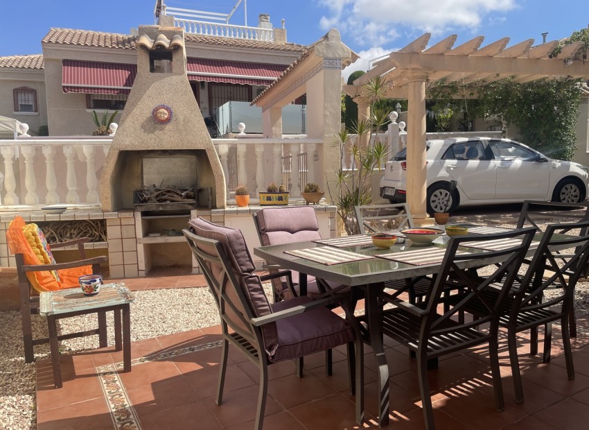 Venta - Villa -
Algorfa