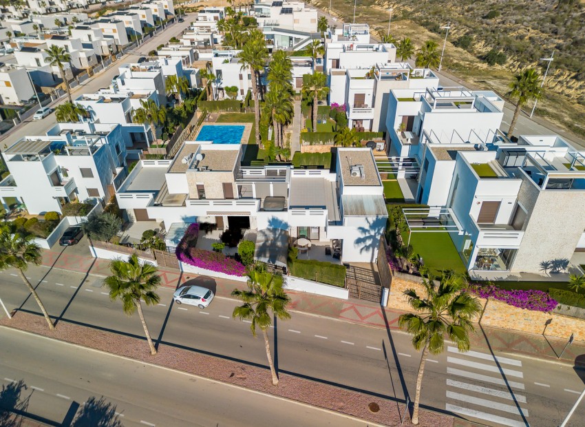 Venta - Villa -
Algorfa