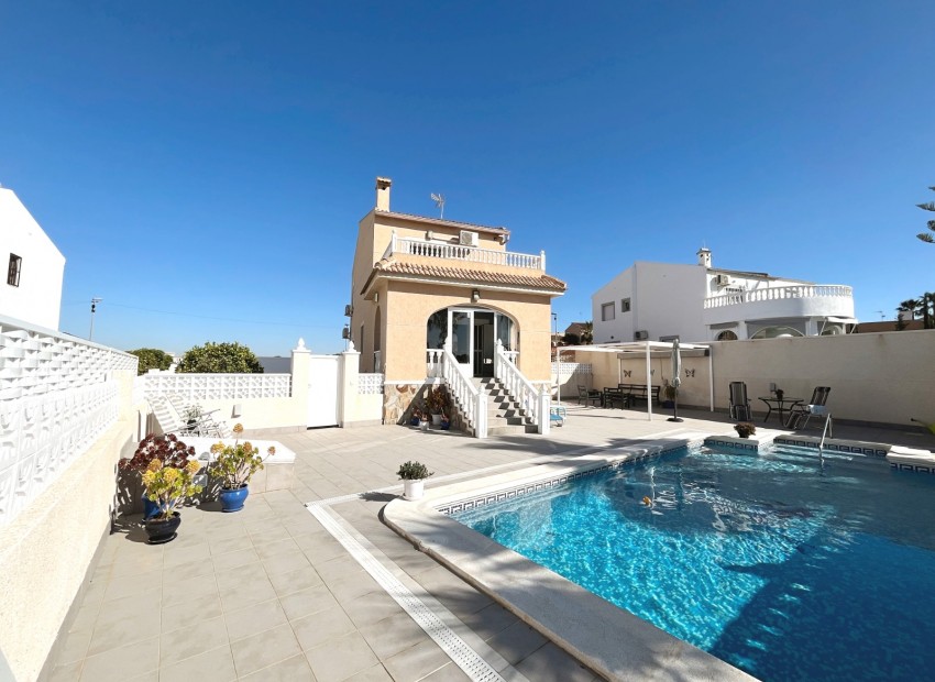 Venta - Villa -
Benijófar - Monte Azul/ El Dorado