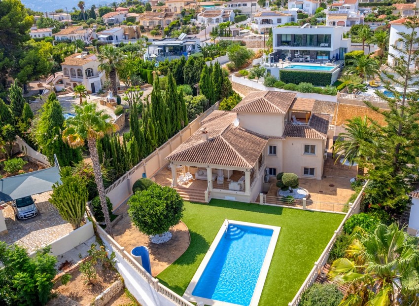 Venta - Villa -
Benissa
