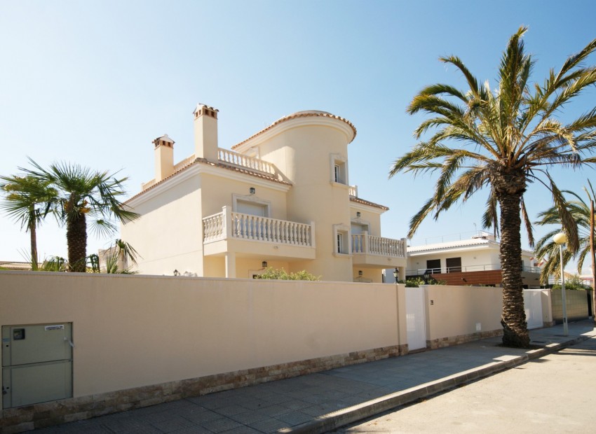 Venta - Villa -
Cabo Roig - Costa Blanca