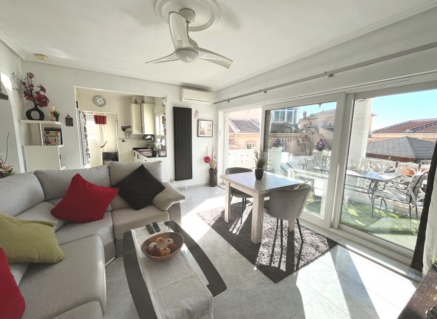 Venta - Villa -
Ciudad Quesada - Central Quesada