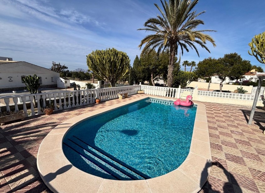 Venta - Villa -
Ciudad Quesada - CENTRO