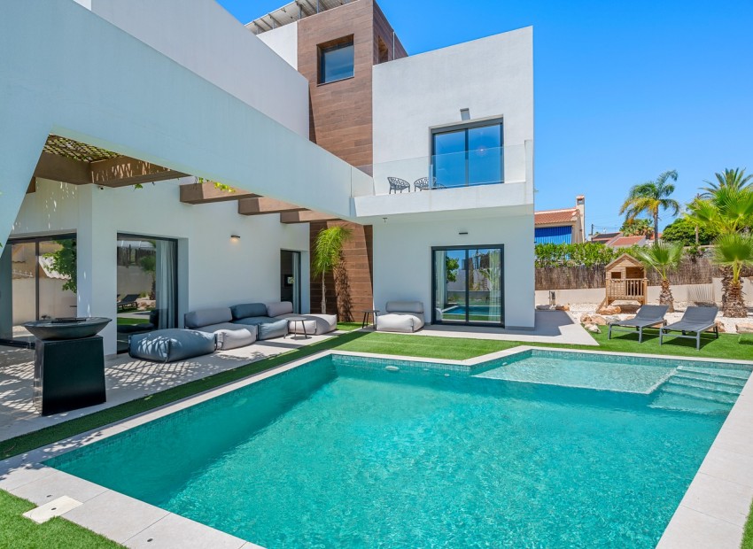 Venta - Villa -
Ciudad Quesada - Ciudad Quesada - Town
