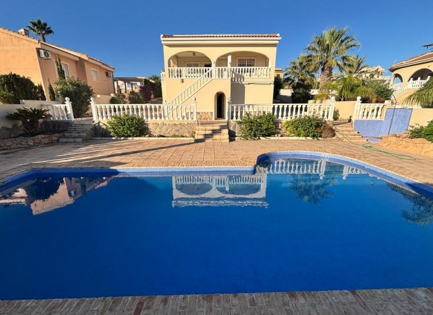 Venta - Villa -
Ciudad Quesada - La Fiesta