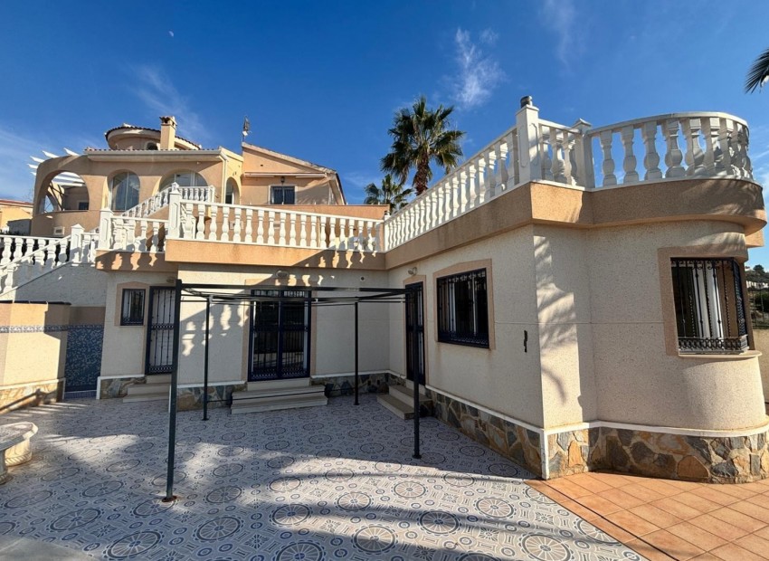 Venta - Villa -
Ciudad Quesada - La Marquesa Golf