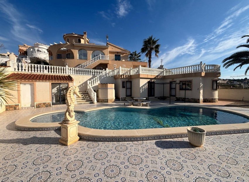 Venta - Villa -
Ciudad Quesada - La Marquesa