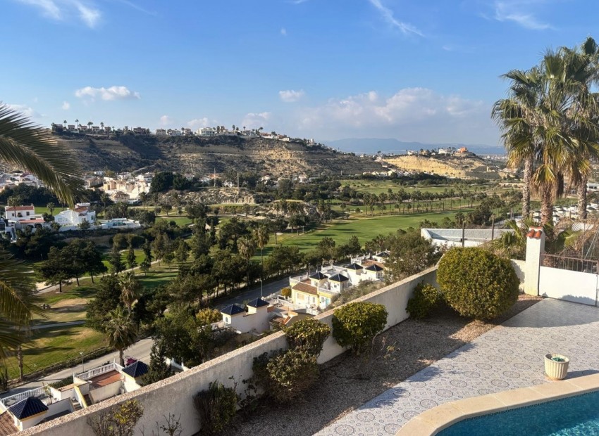 Venta - Villa -
Ciudad Quesada - La Marquesa