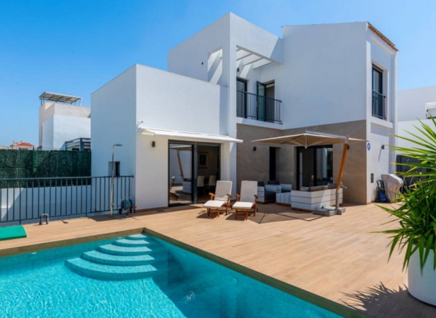 Venta - Villa -
Ciudad Quesada