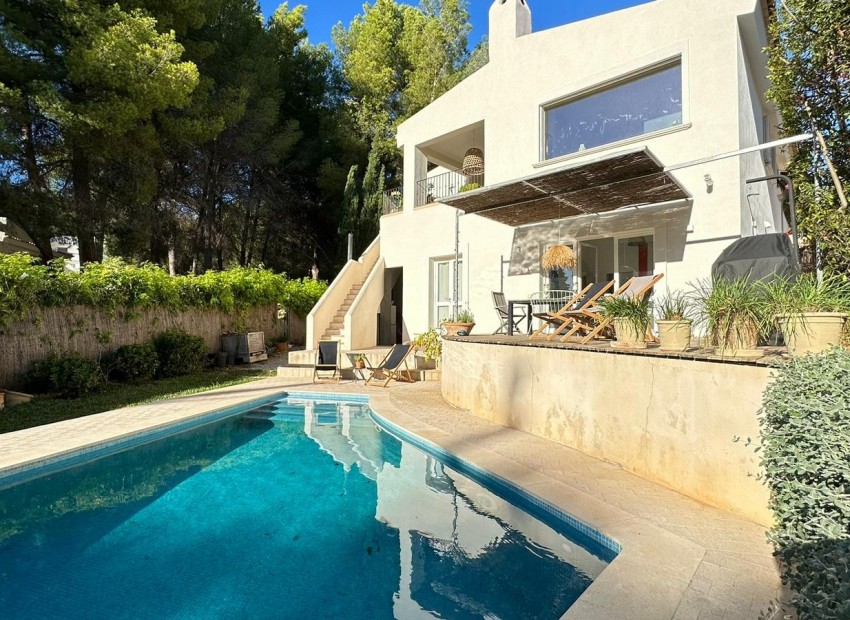 Venta - Villa -
Costa de la Calma - Calvià