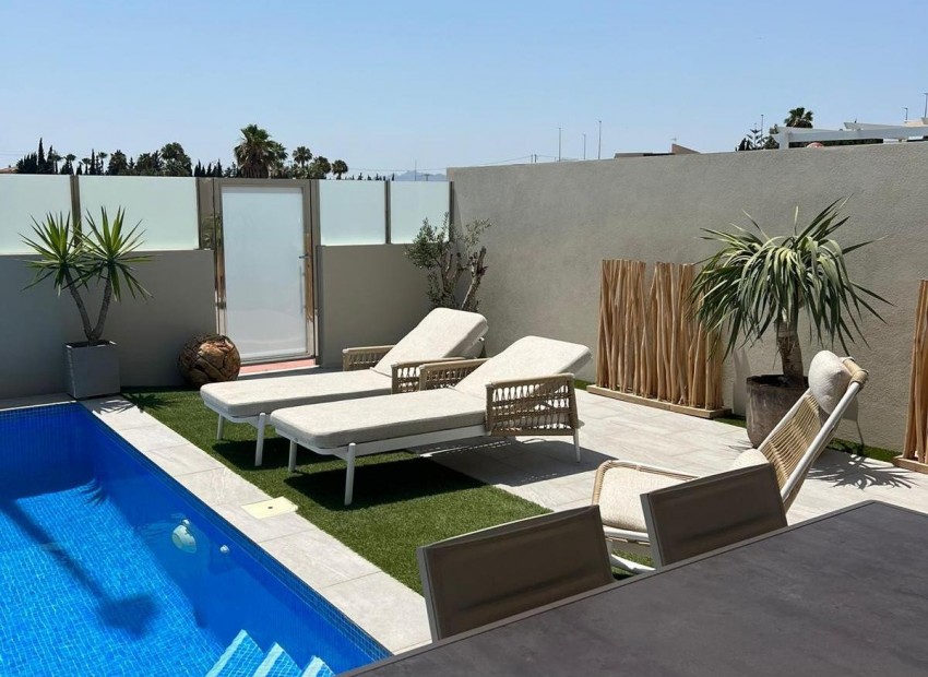 Venta - Villa -
Daya Vieja - Costa Blanca