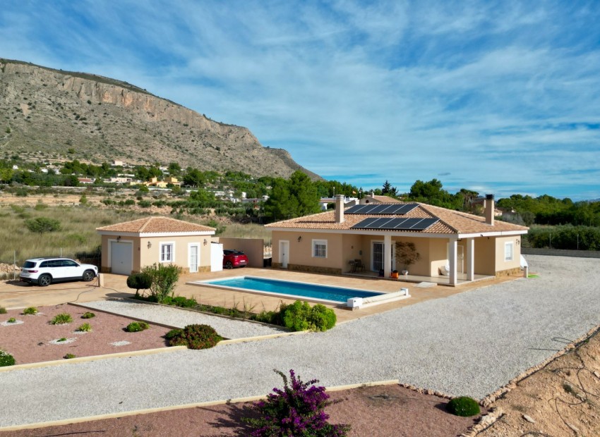 Venta - Villa -
Hondón de las Nieves