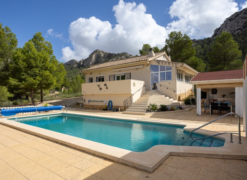 Venta - Villa -
La Zarza