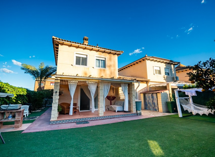Venta - Villa -
Orihuela - Benferri