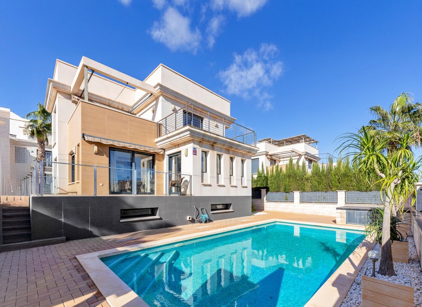 Venta - Villa -
Orihuela Costa - La Zenia