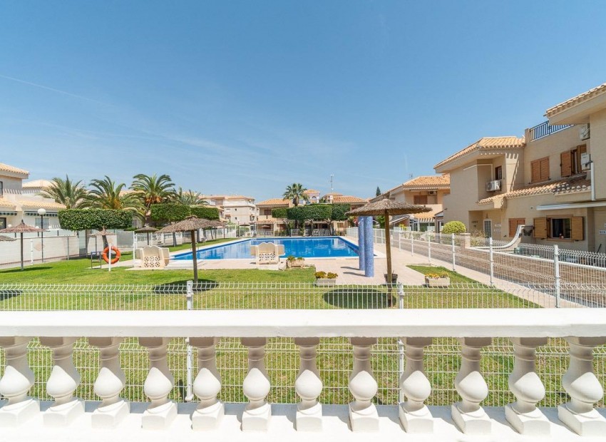 Venta - Villa -
Orihuela Costa - Playa Flamenca