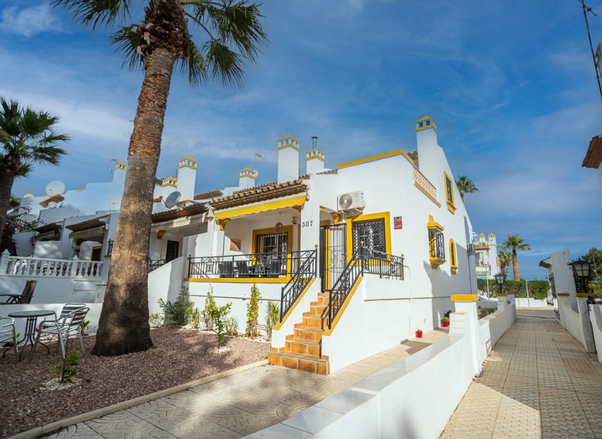 Venta - Villa -
Orihuela Costa - Villa Martin