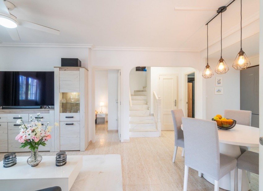 Venta - Villa -
Orihuela Costa - Zeniamar-Horizonte-La Campana