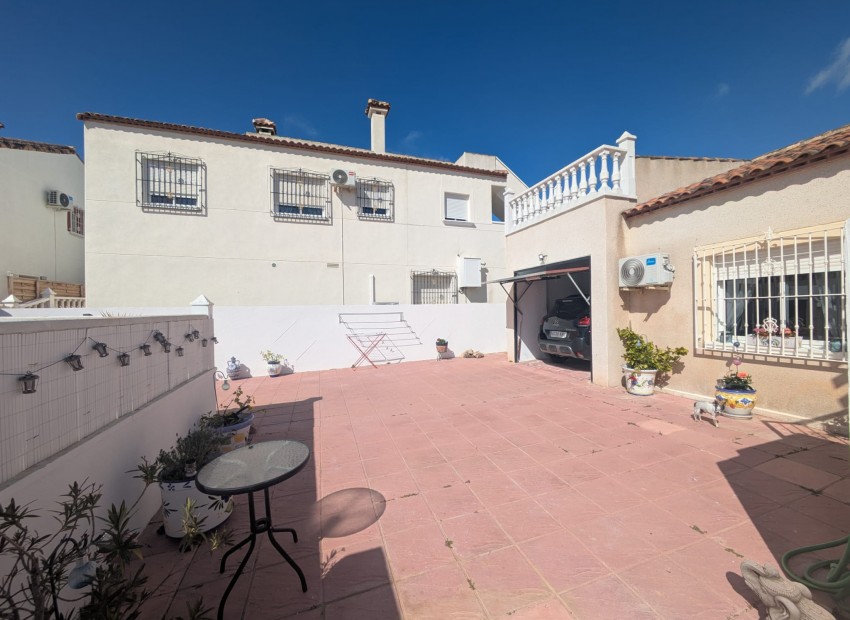 Venta - Villa -
San Miguel de Salinas - San Miguel De Salinas