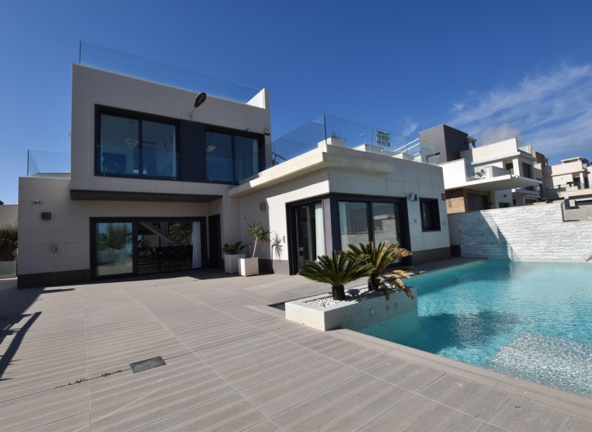 Venta - Villa -
San Miguel de Salinas - San Miguel - Town