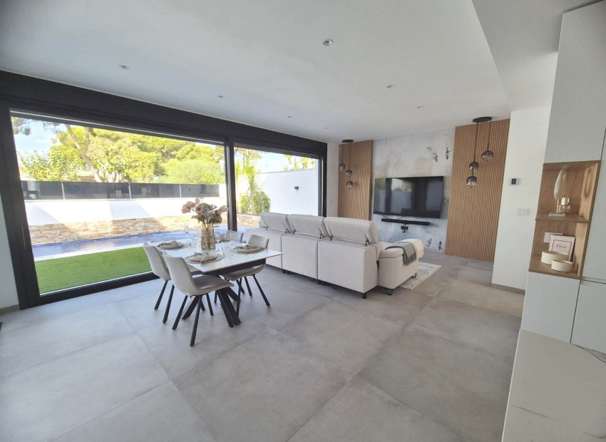 Venta - Villa -
Santiago de La Ribera - Santiago de La Ribera - Town