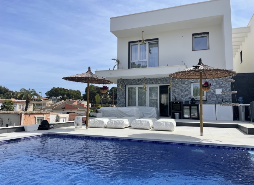Venta - Villa -
Torrevieja - Los Balcones
