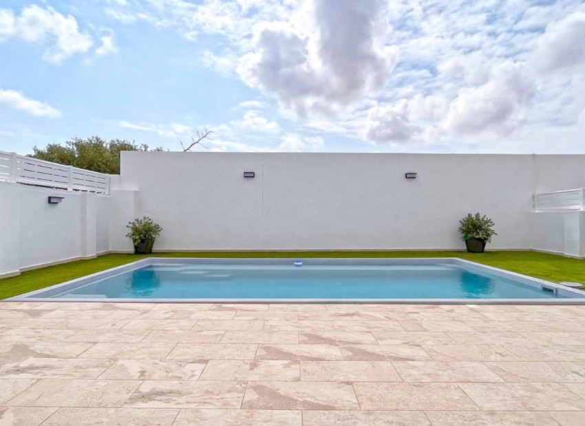 Venta - Villa -
Torrevieja - San Luis