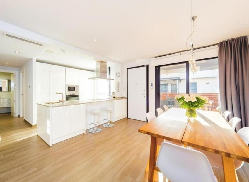 Venta - Villa -
Torrevieja