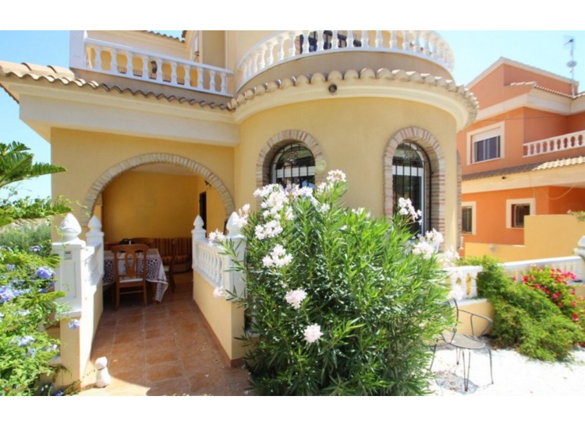 Venta - Villa -
Villamartin - Costa Blanca
