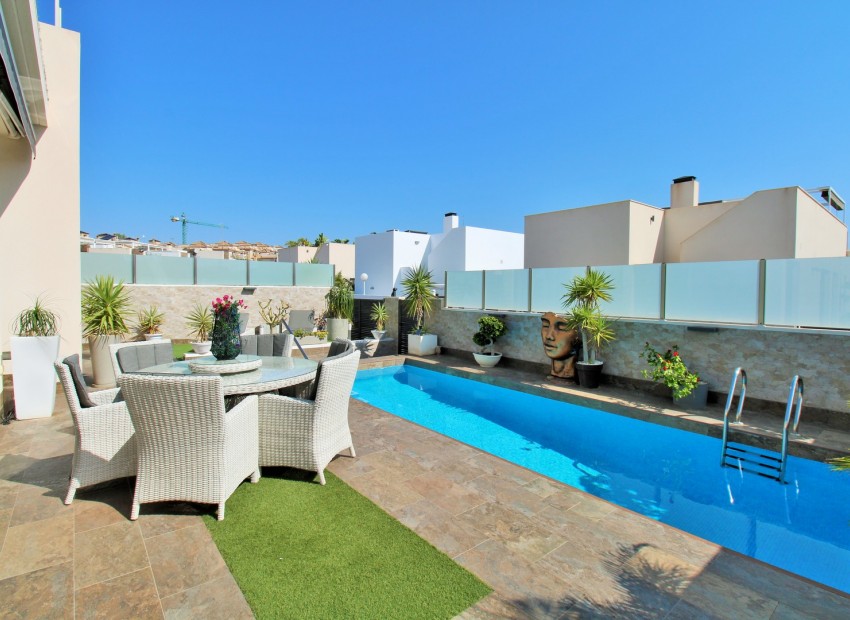 Venta - Villa -
Villamartin