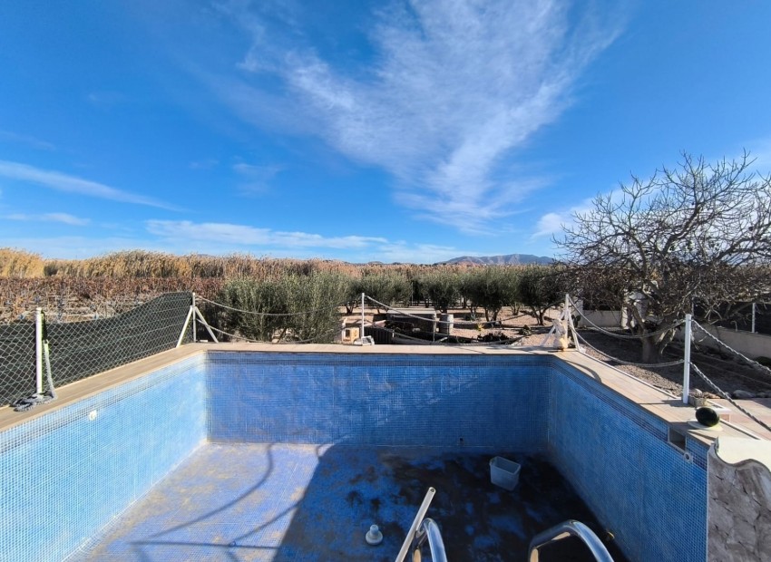 Venta - Villa -
Villena - Rural location
