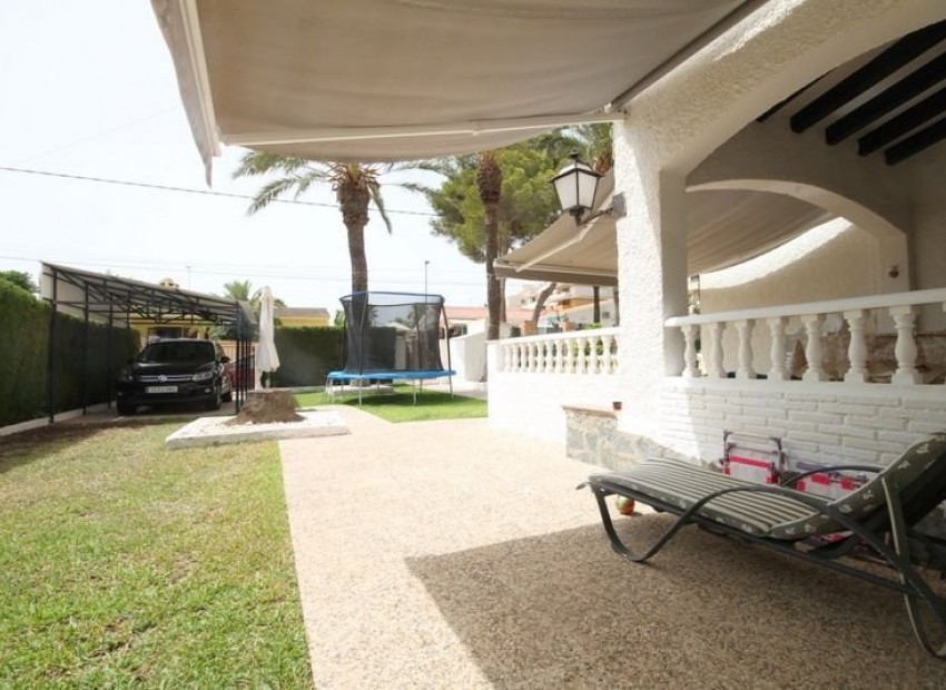 Venta - Villa -
