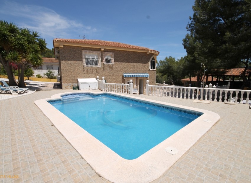 Venta - Villa -
