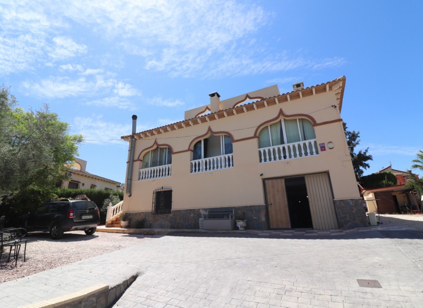 Venta - Villa -
