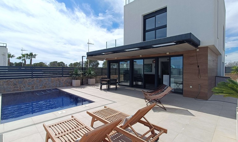 Villa - Herverkoop - Algorfa -
                La Finca Golf Resort