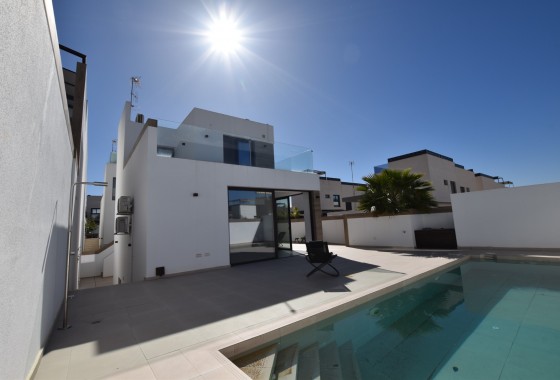 Villa - Herverkoop - Benijofar* - Costa Blanca